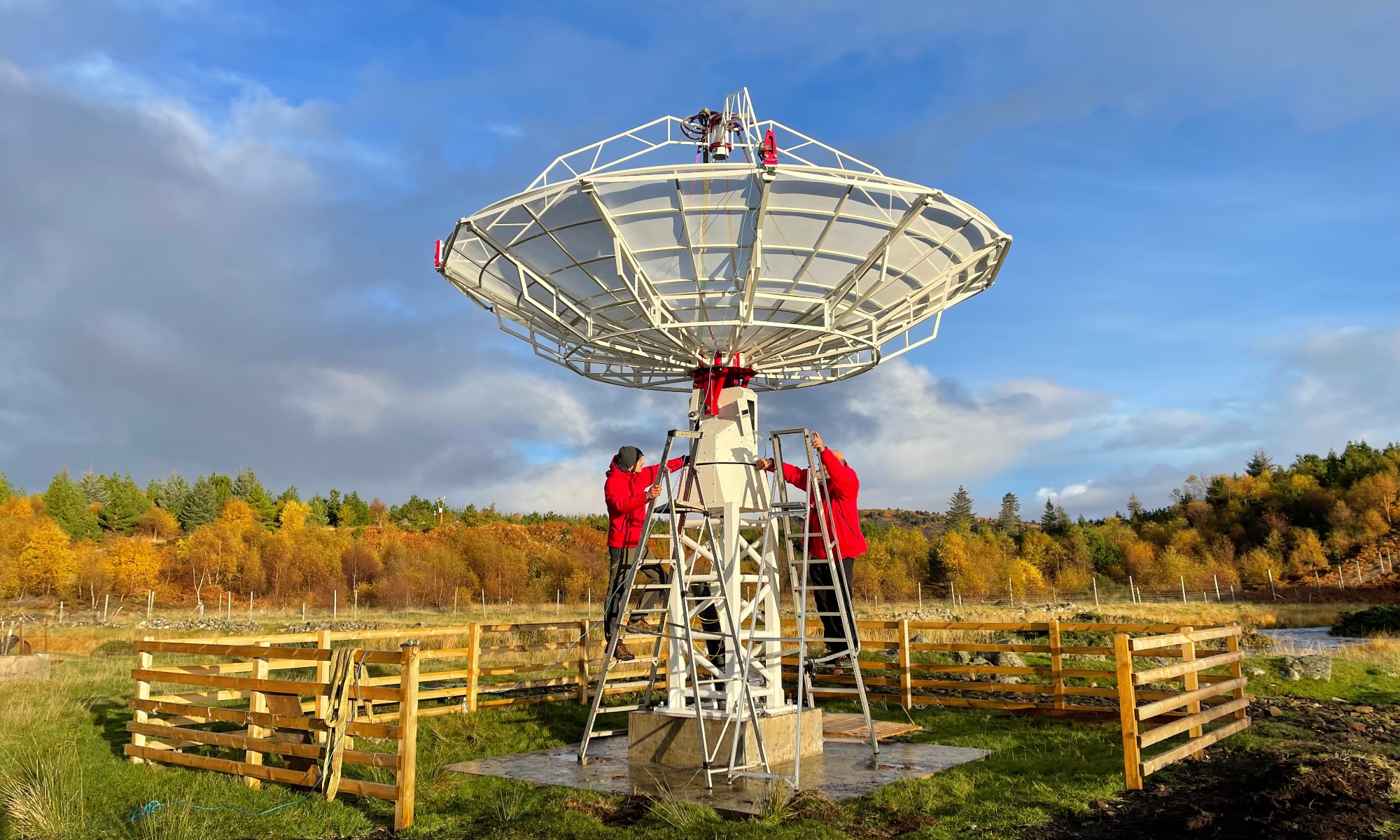 SPIDER 500A radio telescope installation