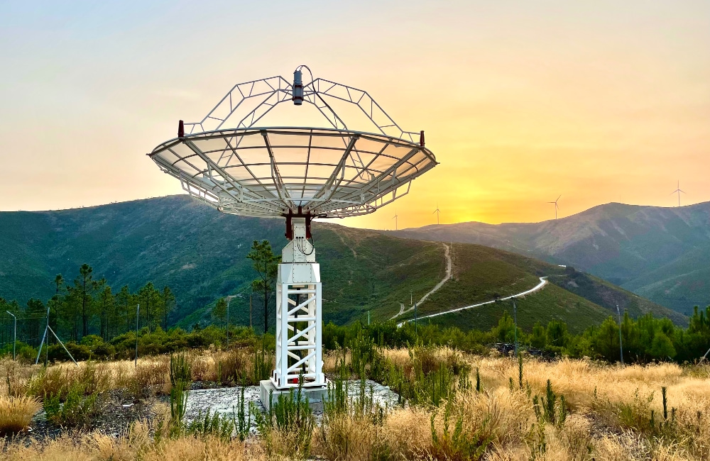 SPIDER 500A radio telescope with 5 meter mesh antenna installed on a concrete base