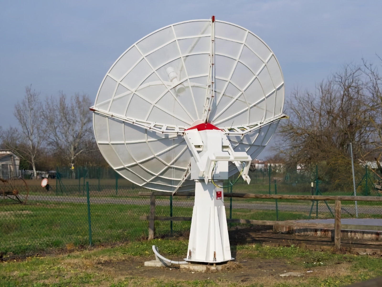 Upgraded SPIDER 300A radio telescope in Medicina radio telescopes Visitor Center